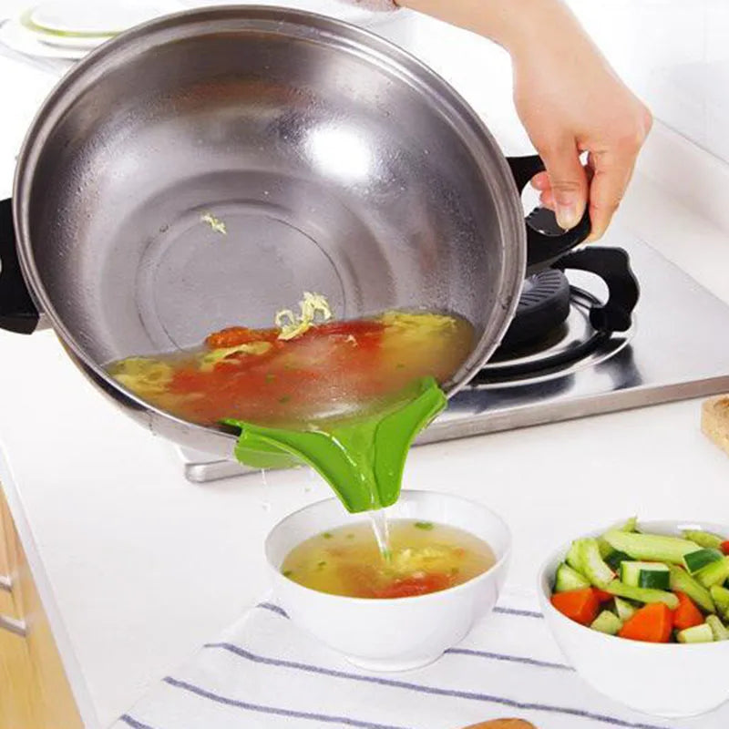 Kitchen Funnel with Anti-Splash Edge – Spill-Proof Pouring Tool with Liquid Streamer Spout